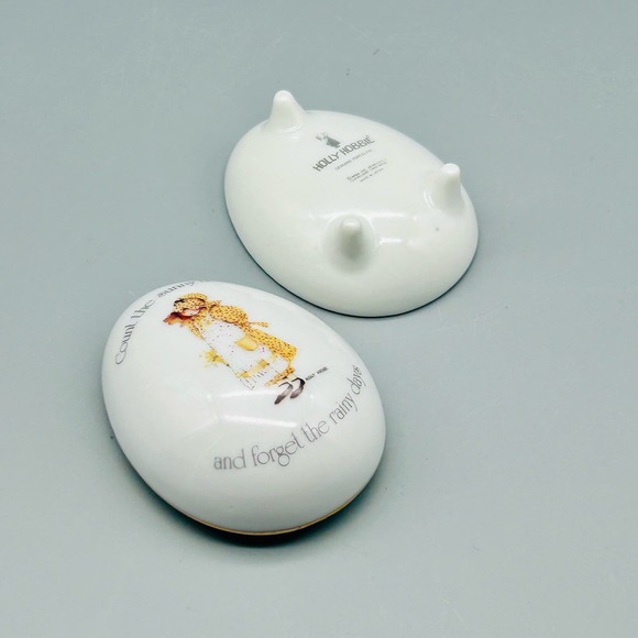 1970’s Holly Hobbie Porcelain Egg Shaped Trinket Box - Picture 6 of 9